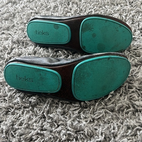 Tieks Custom Holographic Ballet Flats Shoes - Picture 12 of 17